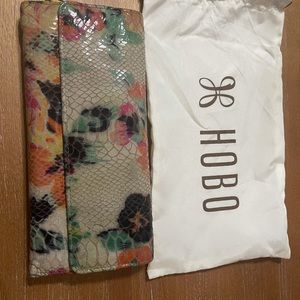 Gently used floral pattern Hobo wallet. Excellent condition.